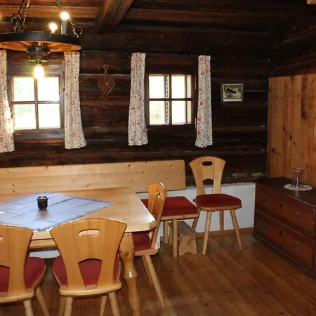 Zetzenberghuette Feriehus