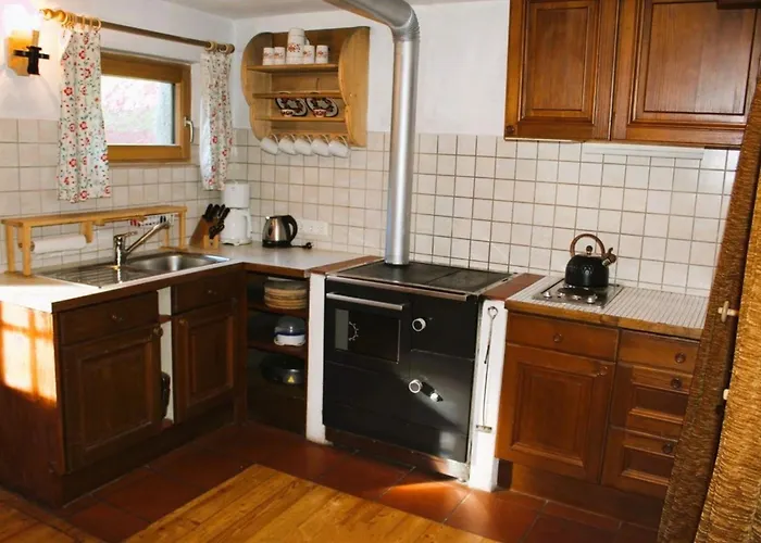 Zetzenberghuette بيت للعطل *